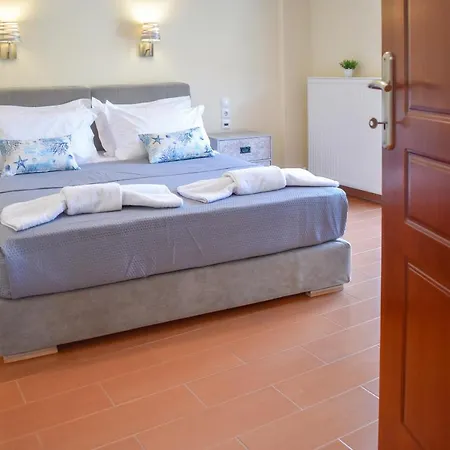 Zoe'S Flat Megali Ammos Apartment Skiathos Town Exterior photo